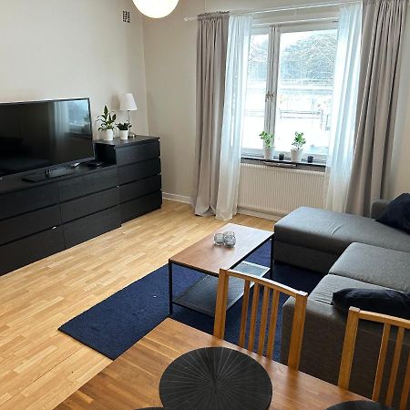 Trivsamma Lagenheter Med Fri Parkering Lägenhet Stockholm Exteriör bild