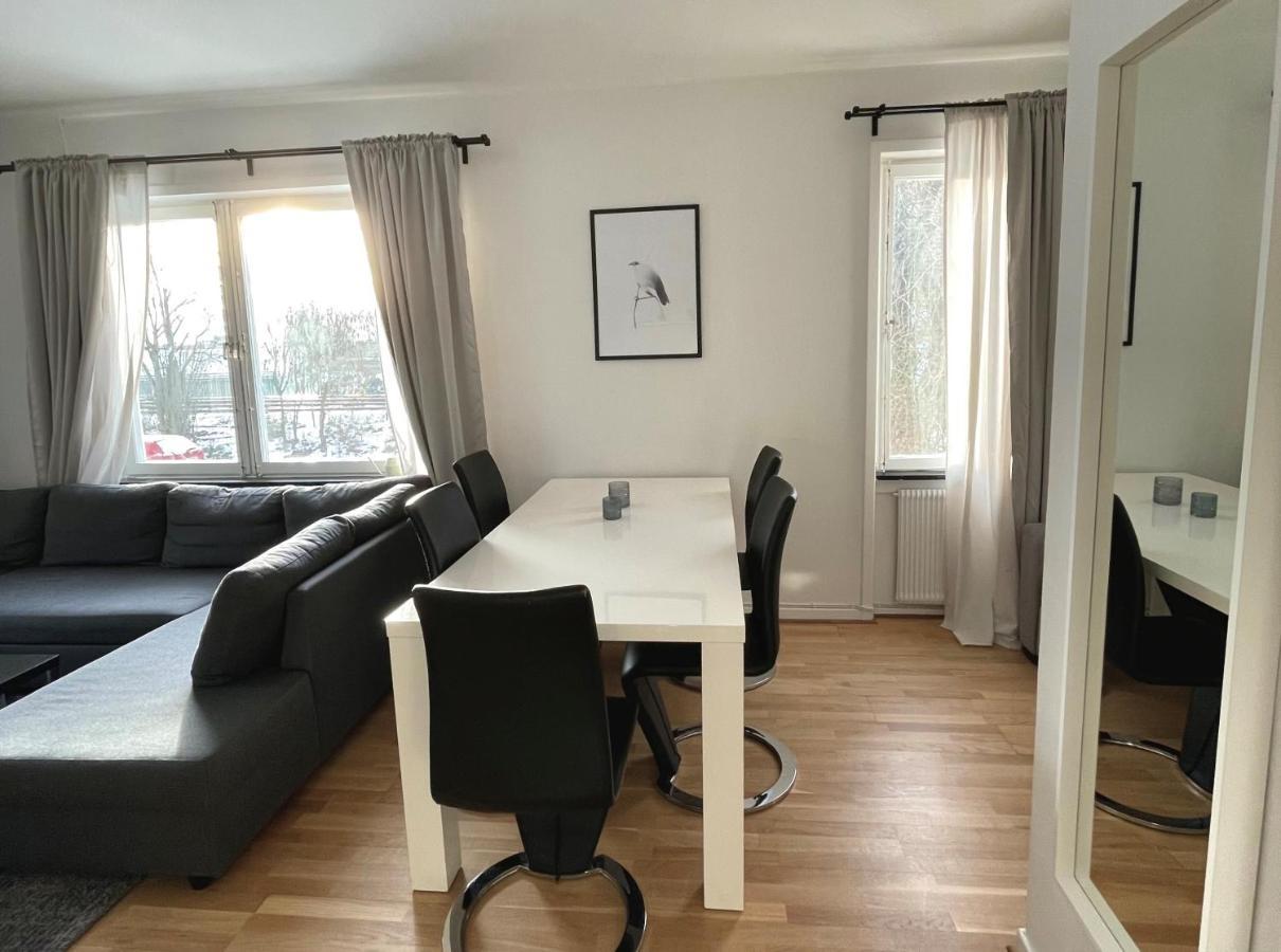 Trivsamma Lagenheter Med Fri Parkering Lägenhet Stockholm Exteriör bild
